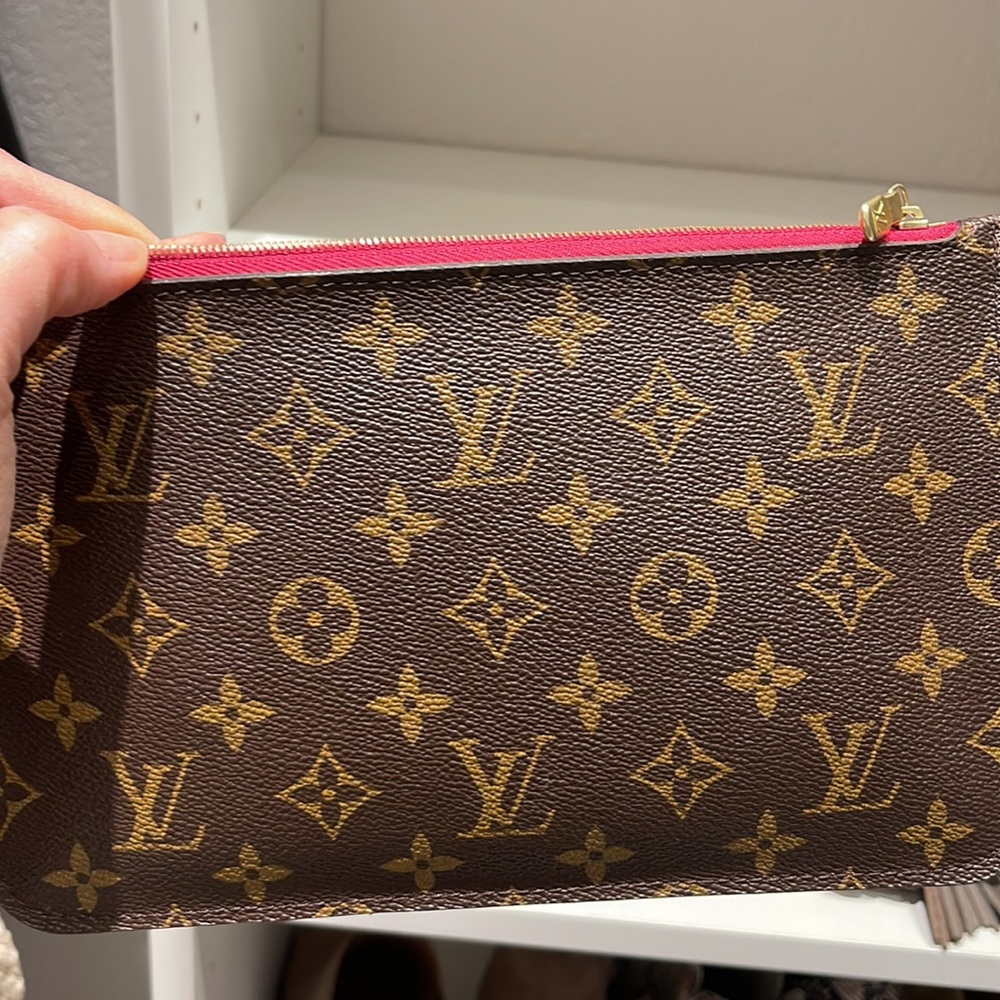 Louis Vuitton Pochette
